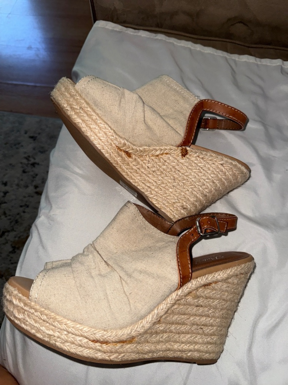 Pink Lily Jafaris Women’s Wedge Sandals SIZE 10 - Picture 8 of 9